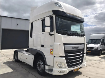 Trattore stradale DAF XF 460