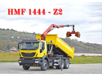 Camion con gru IVECO Trakker