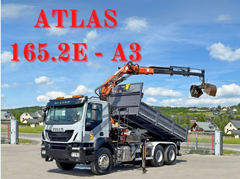 Camion con gru IVECO Trakker
