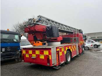 Camion, Camion con gru Scania P94-300 Emelőkosaras 33m: foto 3 Camion, Camion con gru Scania P94-300 Emelőkosaras 33m: foto 3