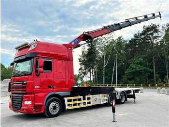 Autocarro con pianale/ Cassone fisso DAF XF 105