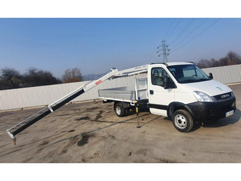 Furgone con cassone fisso IVECO Daily 35c13