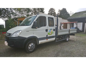 Furgone con cassone fisso IVECO Daily 35C15