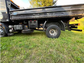 Autocarro con pianale/ Cassone fisso IVECO
