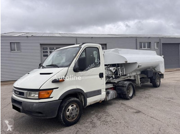 Trattore stradale IVECO Daily 35C15