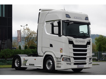 Trattore stradale SHACMAN