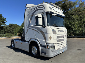 Trattore stradale SCANIA R 450