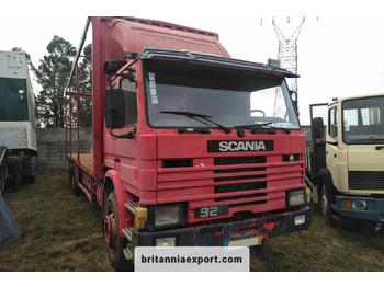 Camion centinato SCANIA P92