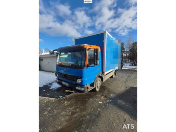 Autocarro furgonato Mercedes 818: foto 2