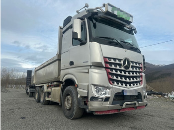 Autocarro ribaltabile MERCEDES-BENZ Arocs 2658