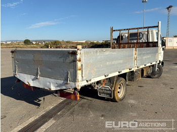 Autocarro con pianale/ Cassone fisso 1999 Nissan Cabstar: foto 5 Autocarro con pianale/ Cassone fisso 1999 Nissan Cabstar: foto 5