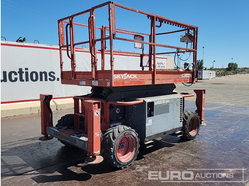 Piattaforma aerea SKYJACK