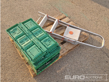 Attrezzatura da costruzione Pallet of Fruit Storage Trays, Step Ladder: foto 4