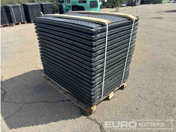 Attrezzatura da costruzione Pallet of Plastic Connectable Road Plates, 1200x800x28mm, 22kg per Plate (35 of) Moved to OCT 25: foto 5 Attrezzatura da costruzione Pallet of Plastic Connectable Road Plates, 1200x800x28mm, 22kg per Plate (35 of) Moved to OCT 25: foto 5