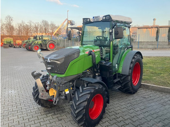 Trattore FENDT 211 P Vario