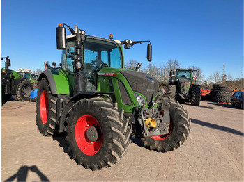Trattore FENDT 718 Vario