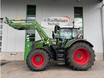 Trattore FENDT 700 Vario