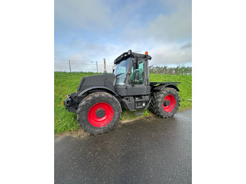 Trattore JCB
