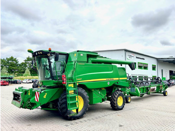 Mietitrebbia JOHN DEERE T660