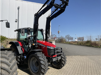 Trattore MASSEY FERGUSON 5711