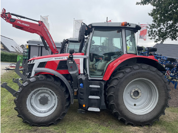Trattore MASSEY FERGUSON 100 series