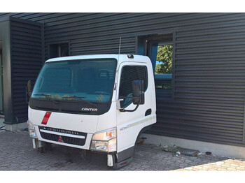 Cabina e interni MITSUBISHI