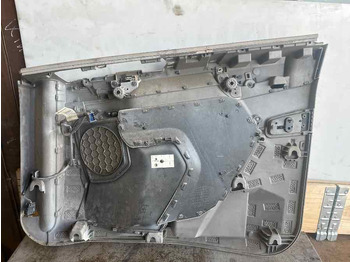 Cabina e interni per Camion SCANIA DOOR PANEL 2795125: foto 2