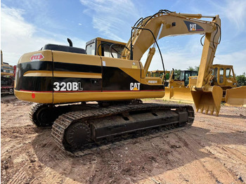 Escavatore cingolato CATERPILLAR 320B