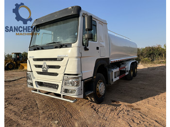 Camion cisterna SINOTRUK HOWO