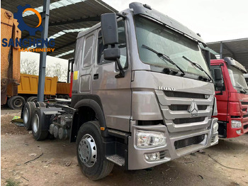 Trattore stradale SINOTRUK HOWO