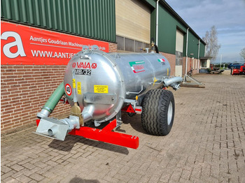 Leasing di Vaia waterwagen MB32 Vaia waterwagen MB32: foto 3 Leasing di Vaia waterwagen MB32 Vaia waterwagen MB32: foto 3