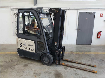 Carrello elevatore elettrico CROWN