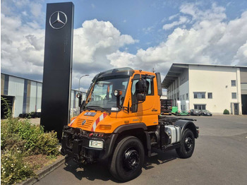 Autocarro telaio UNIMOG U400