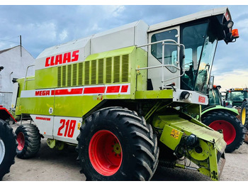 Mietitrebbia CLAAS Mega
