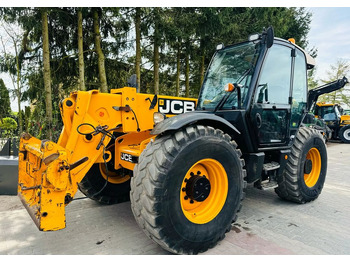 Sollevatore telescopico JCB