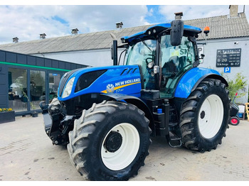 Trattore NEW HOLLAND T7