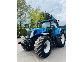 Trattore NEW HOLLAND T7