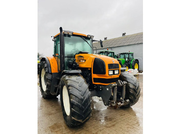 Trattore RENAULT Ares