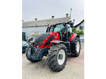Trattore VALTRA T154