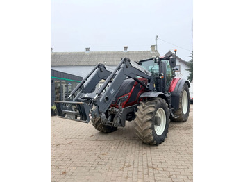 Trattore VALTRA T174