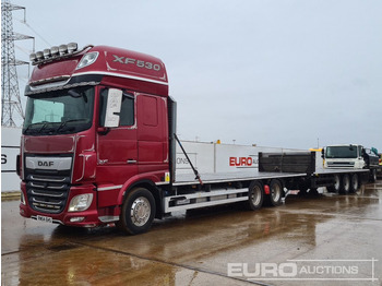 Autocarro con pianale/ Cassone fisso DAF XF 530