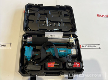Attrezzatura da costruzione Boss 21 Volt Lithium Battery Cordless Grease Gun, 2 Batteries, Charger, Case, Shoulder Strap, Extension Pieces and Fittings: foto 2