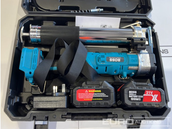 Attrezzatura da costruzione Boss 21 Volt Lithium Battery Cordless Grease Gun, 2 Batteries, Charger, Case, Shoulder Strap, Extension Pieces and Fittings: foto 4