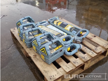 Attrezzatura da costruzione CATERPILLAR