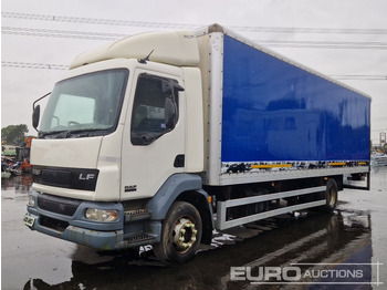 Autocarro furgonato DAF 55