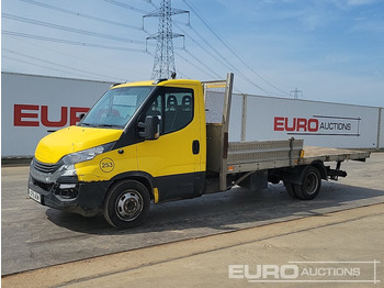 Furgone con cassone fisso IVECO
