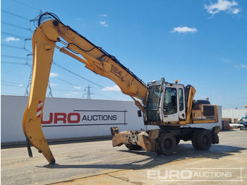 Escavatore gommato LIEBHERR A 924