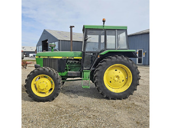 Trattore John Deere 3040: foto 4