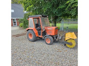 Trattore comunale KUBOTA