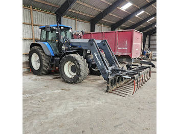 Trattore NEW HOLLAND TM190